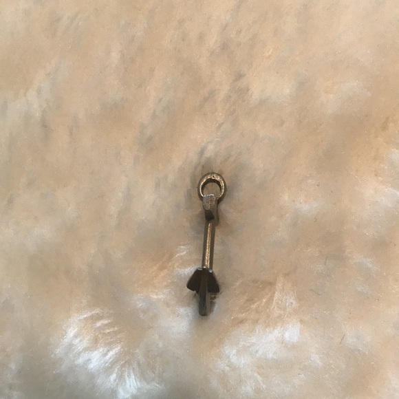 Anchor Pendant - Picture 4 of 4